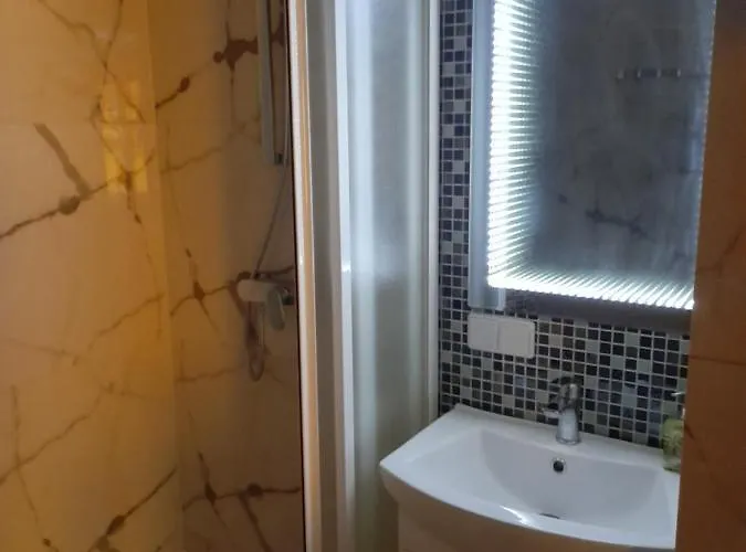 Jacuzzi Old Town Free Parking *